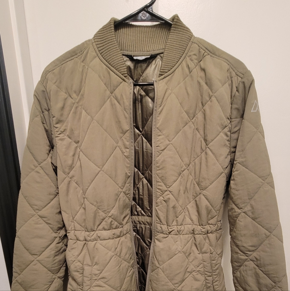 Alpine Design Women's Quilted Puffer Jacket in Olive